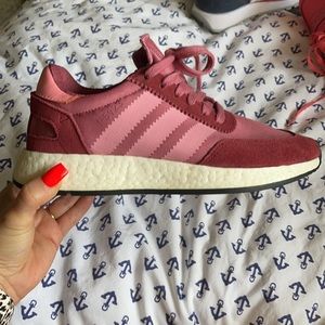 Pink adidas, women’s size 6